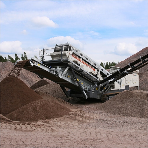 Metso’s Lokotracks are cost cutting machines -LokoTrack ST3-5