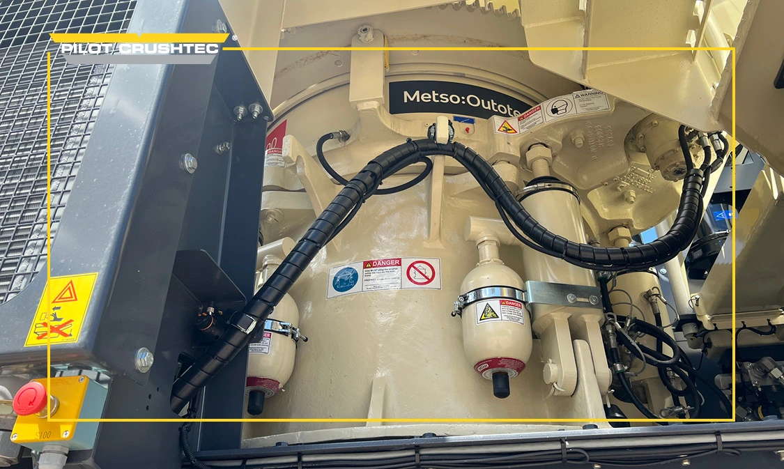 Lokotrack LT200HPX mobile cone crusher