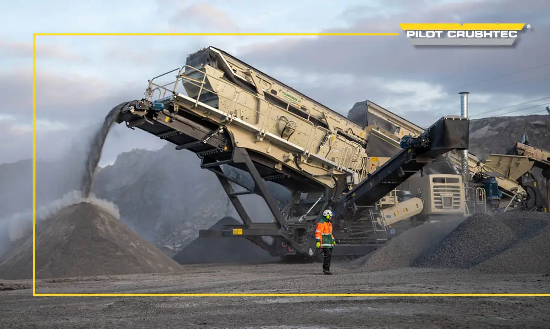 LT330D Mobile Cone Crusher in action